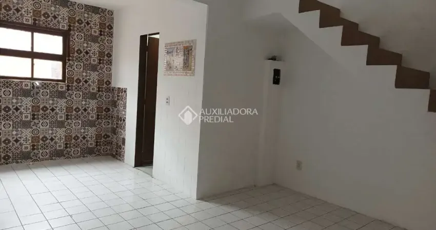 Casa com 3 quartos para alugar na Rua Ilha do Mel, 88, Vargem do Bom Jesus, Florianópolis