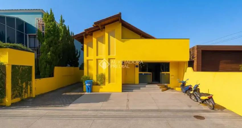 Ponto comercial para alugar na Avenida Madre Benvenuta, 1476, Santa Mônica, Florianópolis