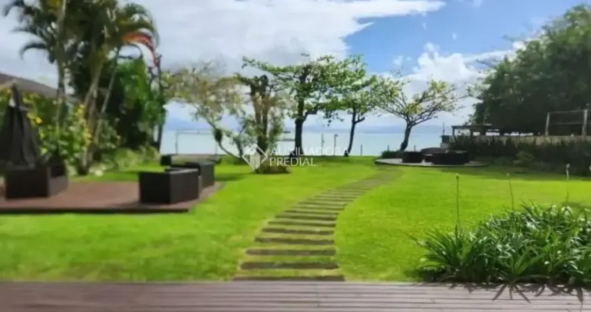 Apartamento com 3 quartos para alugar na Estrada Caminho dos Açores, 2241, Santo Antônio de Lisboa, Florianópolis