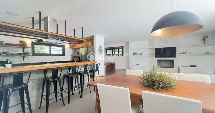 Casa com 3 quartos para alugar na Rua Jorge Amado, 64, Lagoa da Conceição, Florianópolis