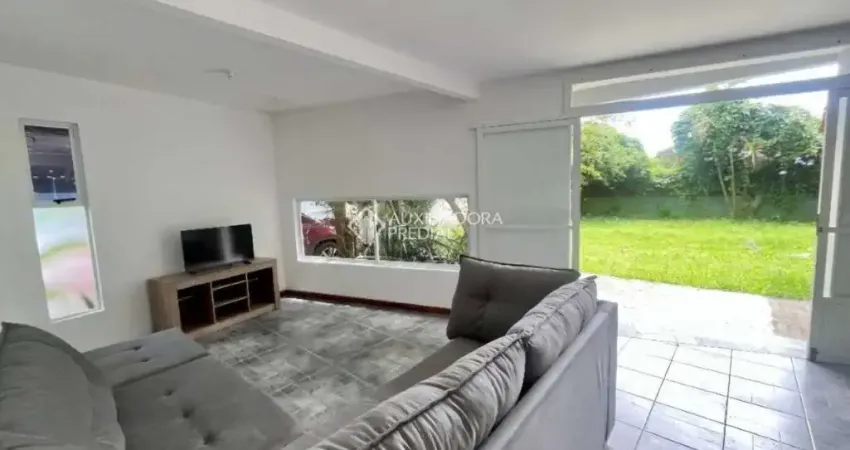 Casa com 3 quartos para alugar na Servidão Cristóvão Luiz Martins, 165, Campeche, Florianópolis