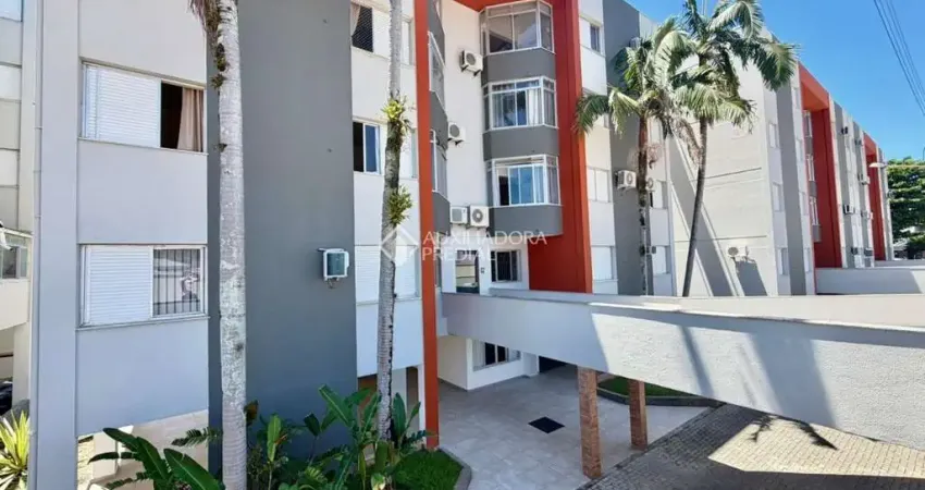 Apartamento com 3 quartos para alugar na Avenida Madre Benvenuta, 411, Trindade, Florianópolis