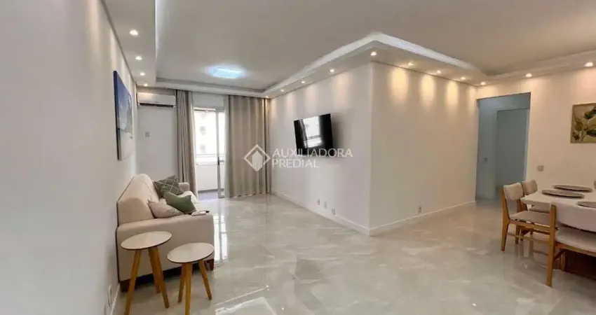 Apartamento com 3 quartos para alugar na Rua Almirante Lamego, 870, Centro, Florianópolis