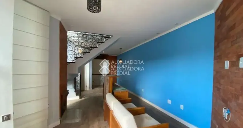 Casa com 3 quartos para alugar na Rua Jabuticabeira do Sul, 582, Ribeirão da Ilha, Florianópolis