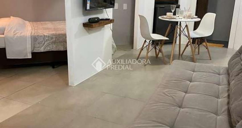 Apartamento com 1 quarto para alugar na Servidão Crispim Daniel, 203, Campeche, Florianópolis