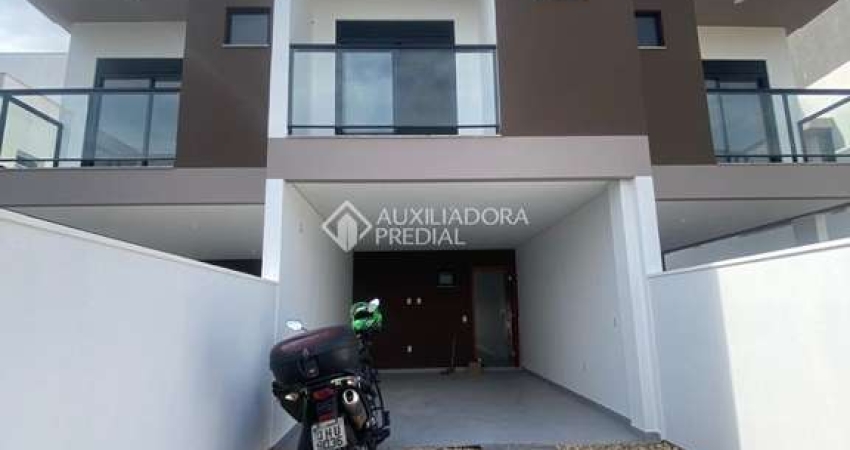 Casa com 3 quartos para alugar na A Loteamento Mares Do Sul, 20, Campeche, Florianópolis