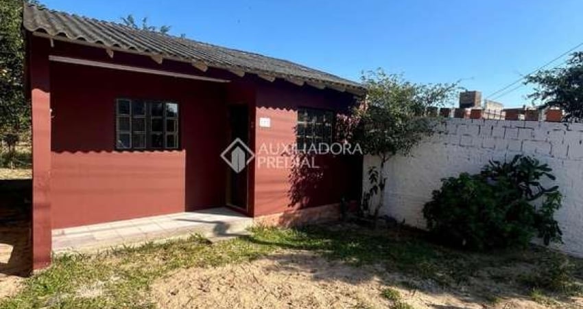 Casa com 2 quartos para alugar na Rua Domingos José da Silveira, 22, São João do Rio Vermelho, Florianópolis