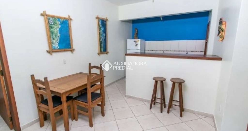 Casa com 2 quartos para alugar na Rua Isaltina de Assunção Farias, 408, Rio Tavares, Florianópolis