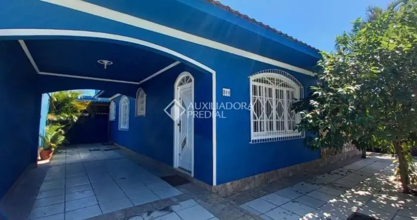 Casa com 3 quartos para alugar na Rua Recanto do Beija-Flor, 200, Campeche, Florianópolis