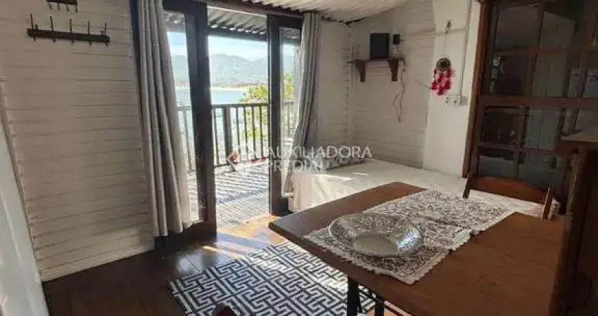 Casa com 1 quarto para alugar na Rua Caminho do Costão, 293, Pântano do Sul, Florianópolis