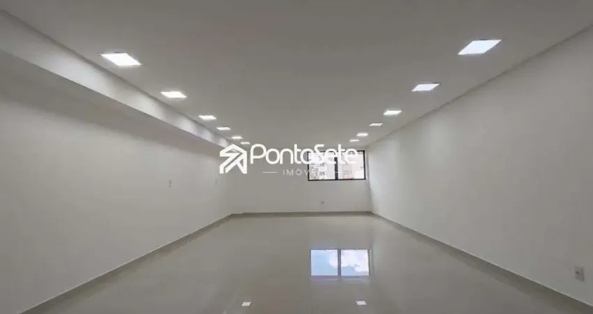 Sala comercial para alugar no Liberdade, Divinópolis 