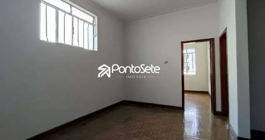 Casa com 4 quartos para alugar no Centro, Divinópolis 