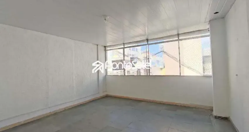 Apartamento com 4 quartos para alugar no Centro, Divinópolis 