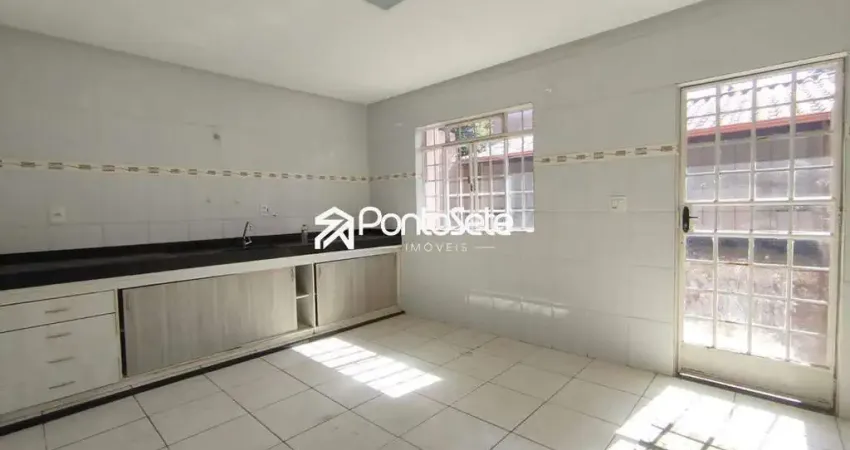Casa com 3 quartos para alugar no Jardim Alvorada, Carmo do Cajuru 