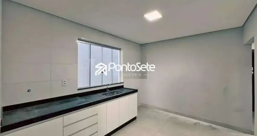 Casa com 2 quartos para alugar na Nossa Senhora das Graças, Divinópolis 