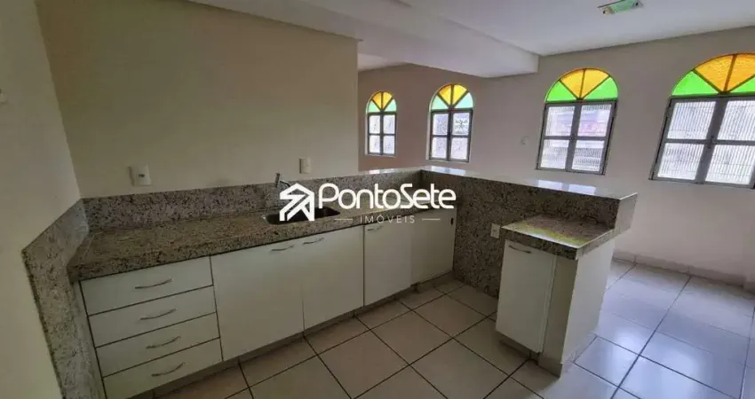 Apartamento com 2 quartos para alugar no Centro, Divinópolis 