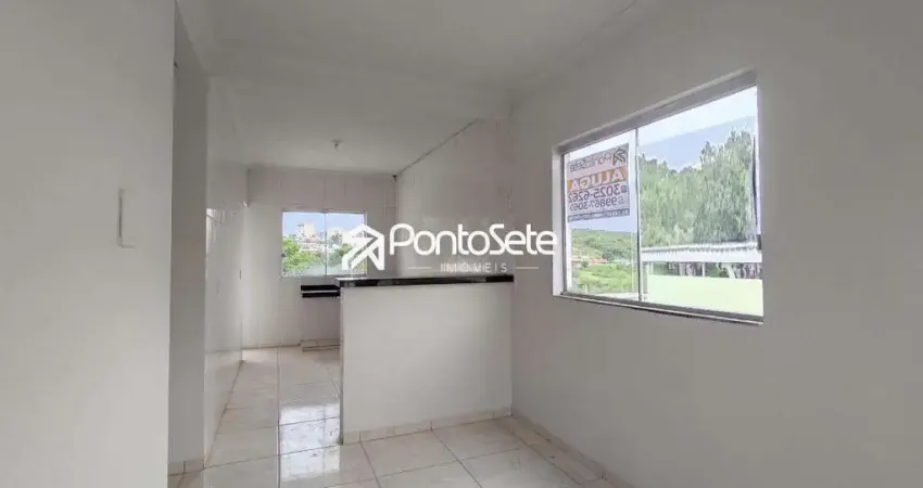 Casa com 3 quartos para alugar no Interlagos, Divinópolis 