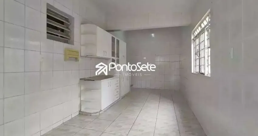 Casa com 3 quartos para alugar no Centro, Divinópolis