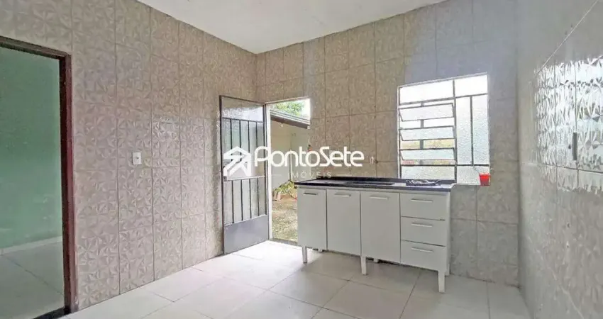 Casa com 2 quartos à venda no Belvedere, Divinópolis