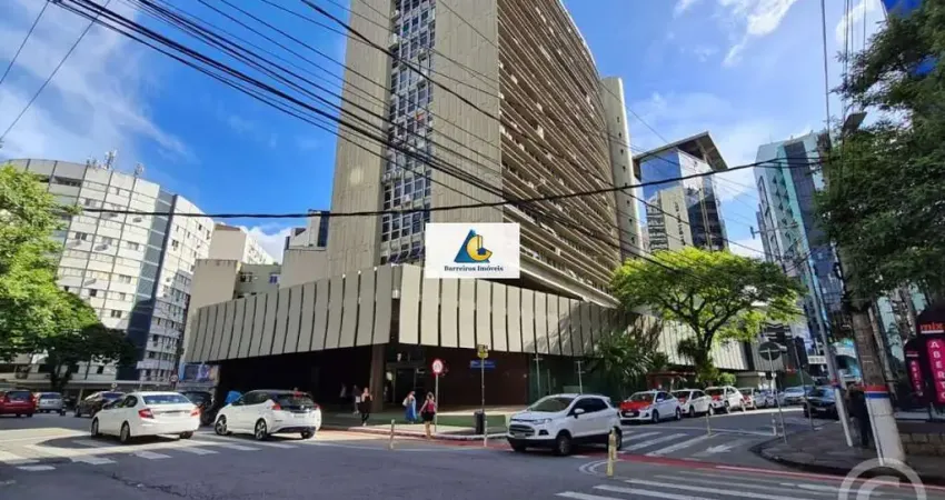Centro Comercial Ceisa Center - Sala comercial Em edifício em Centro, Florianópolis/SC