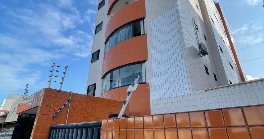 Imóvel exclusivo há uma rua da praia de manaira, há poucos metros do hotel tambau