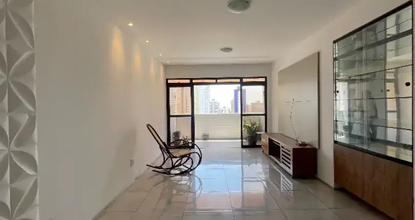 Excelente opção com 03 quartos + dce, extremamente amplo e com vista mar