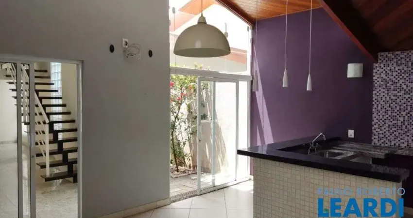 Casa em condomínio fechado com 3 quartos à venda na Rua Inácio Franco Alves, Parque Cidade Nova, Mogi Guaçu