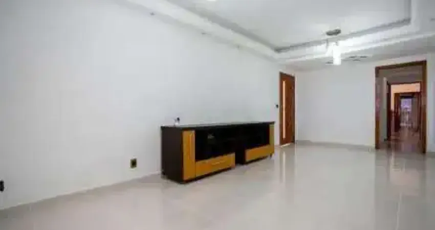 Casa com 3 quartos à venda na Rua Evandro Danton Ferreira Gandra, 101, Vila Mangalot, São Paulo