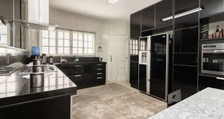 Casa com 3 quartos à venda na José Baroncelli, 70, Jardim Regina, São Paulo