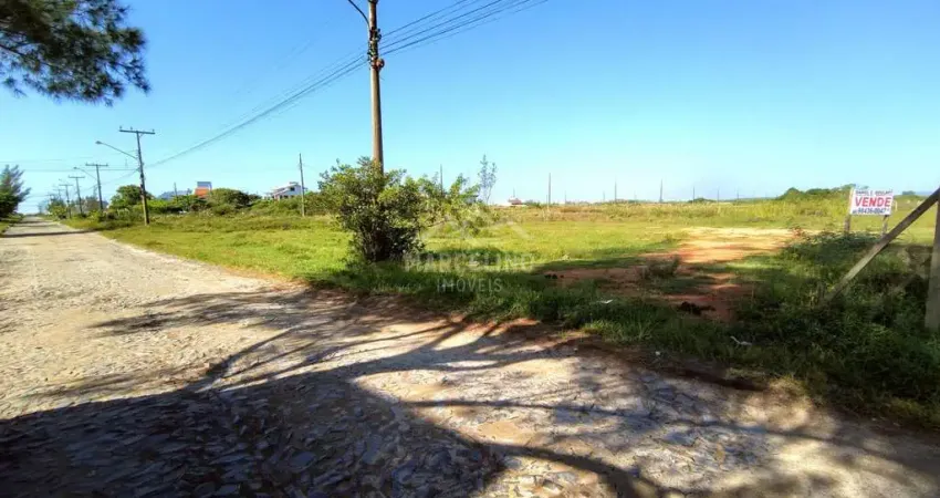 Terreno à venda na Av. B - 5 esquina Rua A - 6, s/n, Itapirubá, Laguna