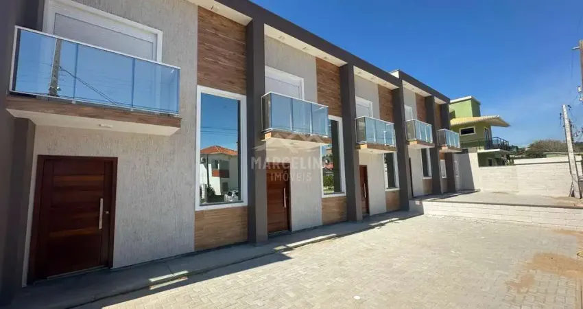 Casa à venda no bairro Praia da Ribanceira - Imbituba/SC