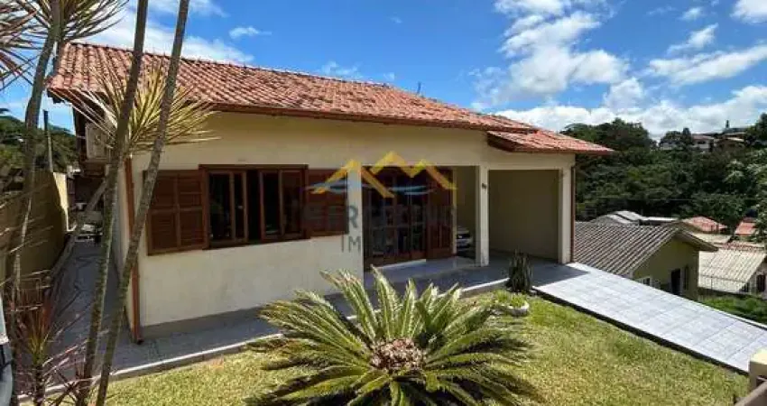 Casa à venda no bairro Centro - Imaruí/SC