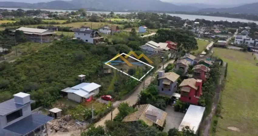 Terreno à venda no bairro Praia do Rosa - Imbituba/SC