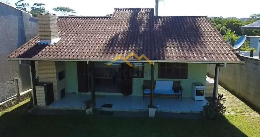 Casa à venda no bairro Praia do Rosa - Imbituba/SC