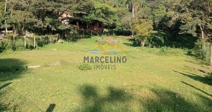 Lindo terreno próximo a praia do ouvidor.