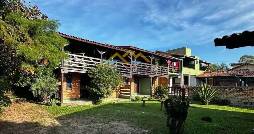 Casa comercial à venda na Praia do Rosa, Imbituba 