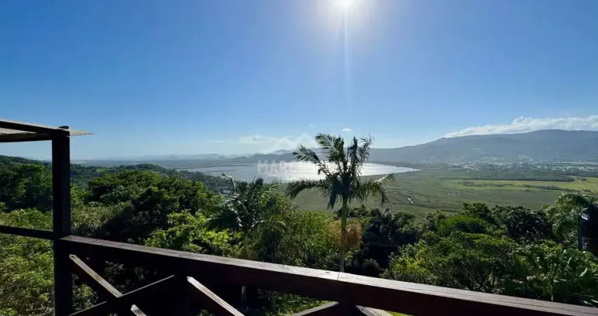 Casa no condomínio caminho do rei na praia da ferrugem, garopaba/sc