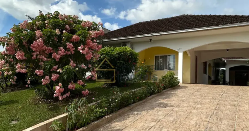 Casa com 3 quartos à venda na Rua Max Lepper, Costa e Silva, Joinville