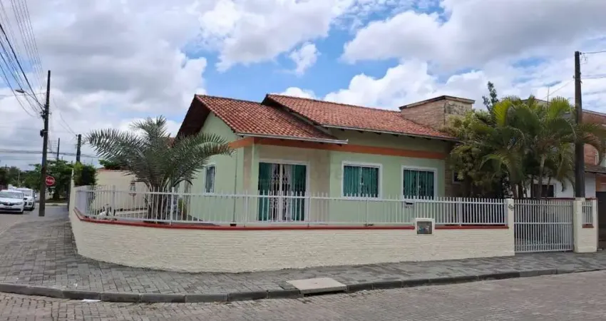 Casa com 3 quartos à venda na Rua Canoas, 835, Jardim Iririú, Joinville