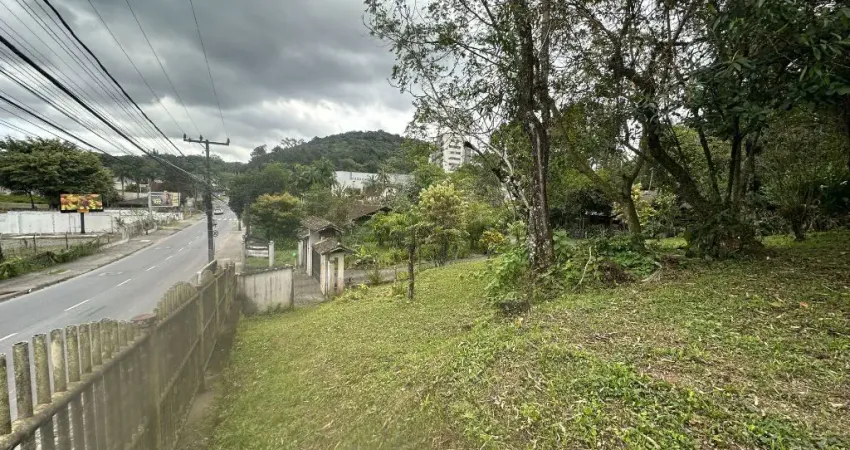 Terreno à venda na Rua Marajó, Atiradores, Joinville