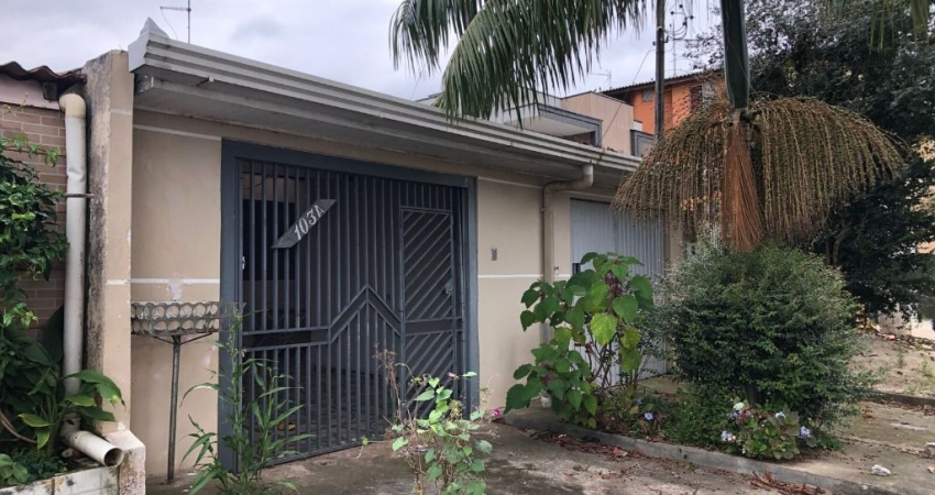 Casa com 3 dormitórios à venda por R$450.000.00 - Sítio Cercado
