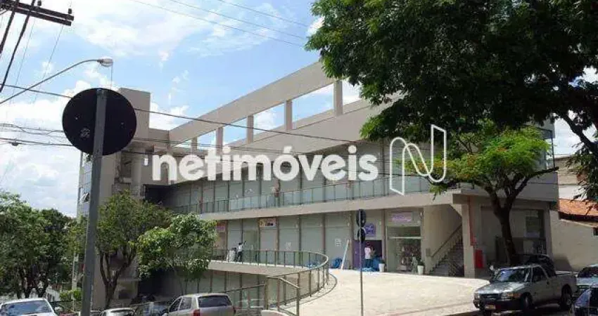 Ponto comercial com 1 sala à venda na Rua Brasiléia, Ouro Preto, Belo Horizonte