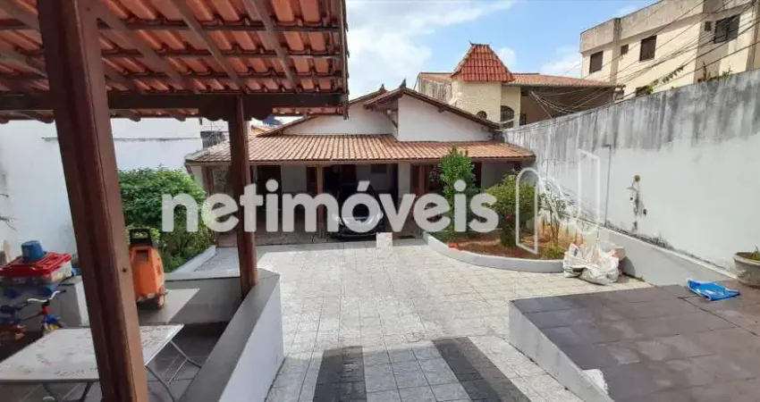 Casa com 3 quartos à venda na Rua João Afonso Moreira, Ouro Preto, Belo Horizonte