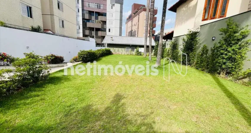 Cobertura exclusiva de 249m²; à venda no castelo - vista privilegiada para a mata do castelo!