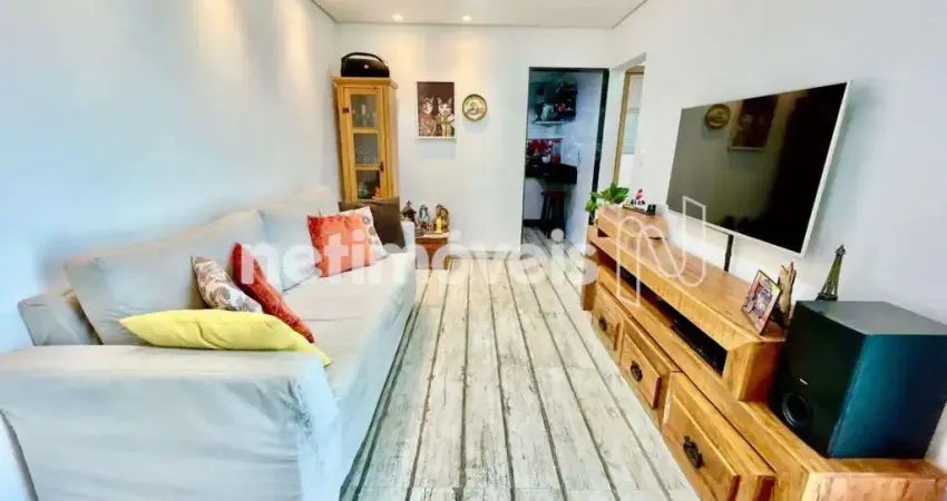 Apartamento com 3 quartos à venda na Rua Dez, Arvoredo 2ª Seção, Contagem