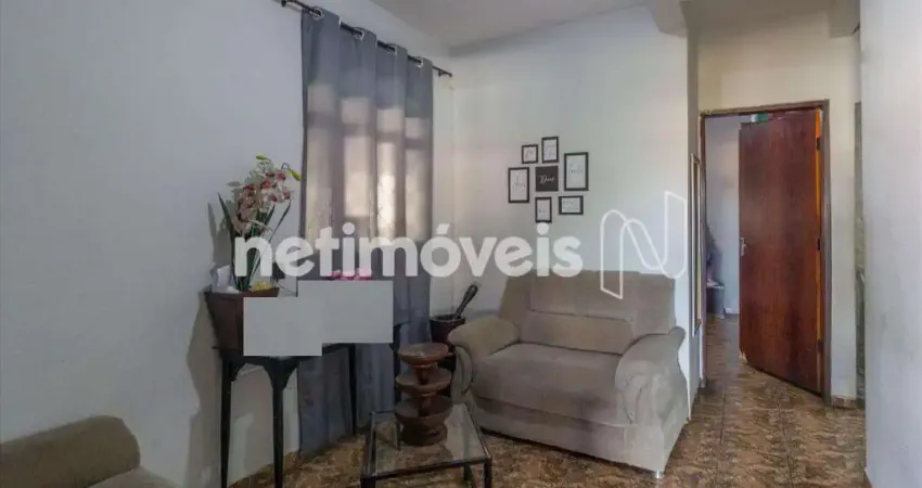 Casa com 3 quartos à venda na Rua Maria da Matta Castro, Conjunto Confisco, Belo Horizonte