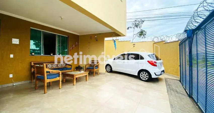 Casa com 3 quartos à venda na Rua Alaranjada, Vitória, Belo Horizonte