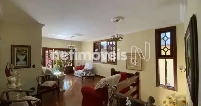 Casa com 4 quartos à venda na Rua Monte Castelo, Santa Branca, Belo Horizonte