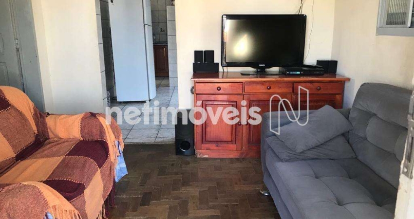 Casa com 2 quartos à venda na Rua Volta Grande, Sagrada Família, Belo Horizonte