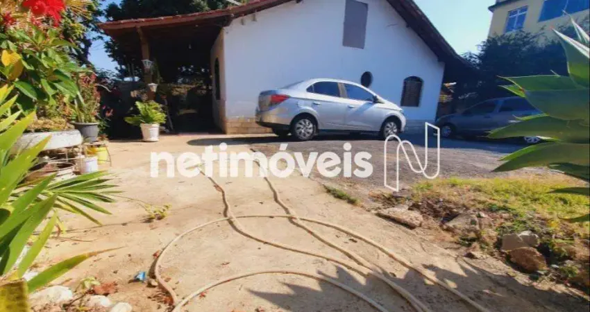 Casa com 2 quartos à venda na Rua Cônego José Tomas, Heliópolis, Belo Horizonte